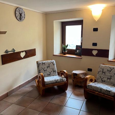 Profumo Di Legno Apartment Aosta Bagian luar foto