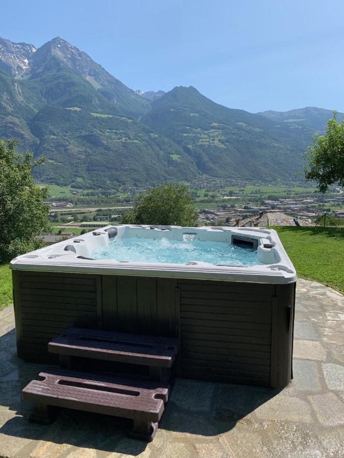 Profumo Di Legno Apartment Aosta Bagian luar foto