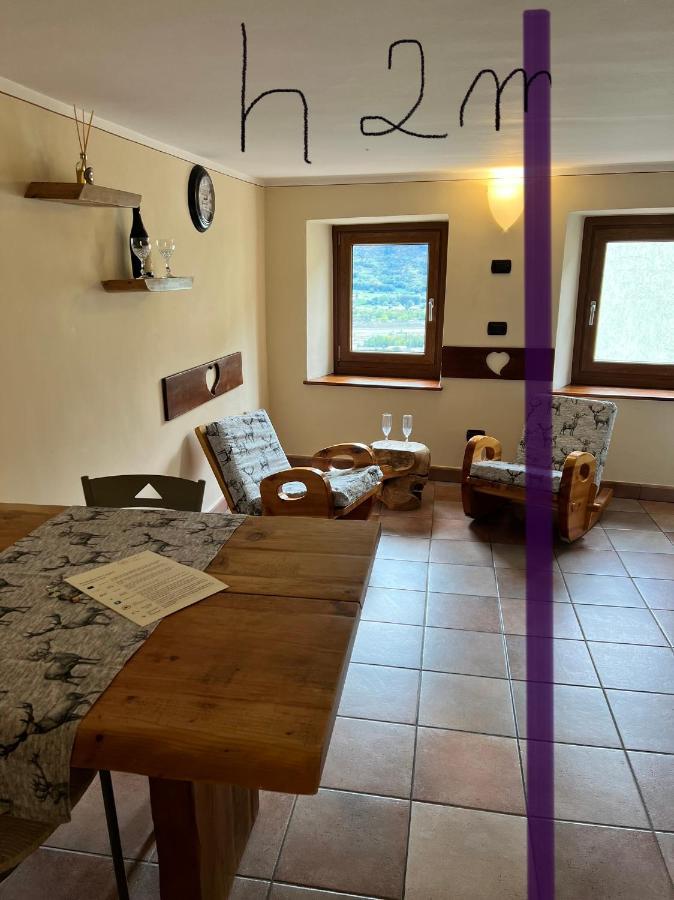 Profumo Di Legno Apartment Aosta Bagian luar foto