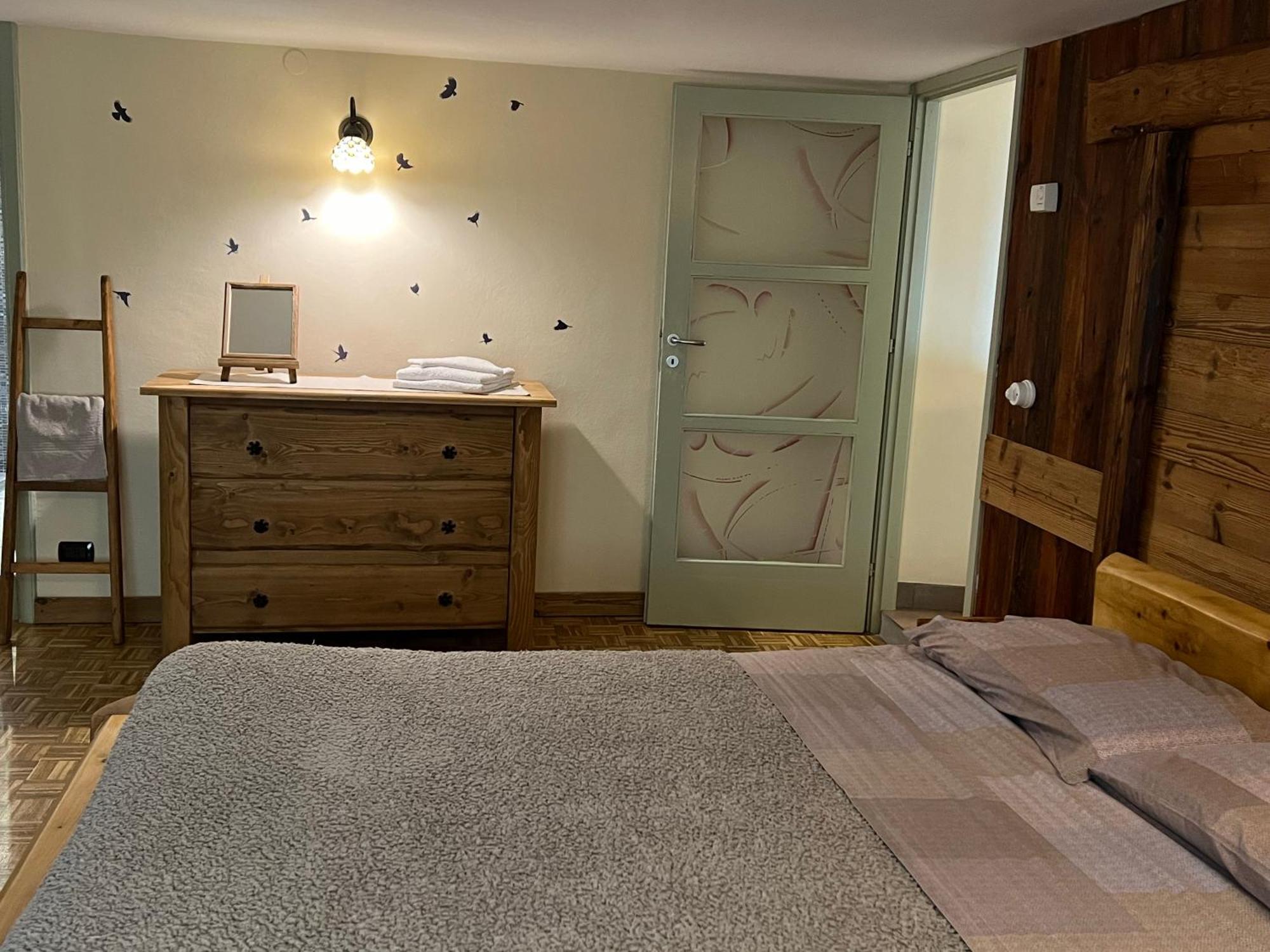 Profumo Di Legno Apartment Aosta Bagian luar foto